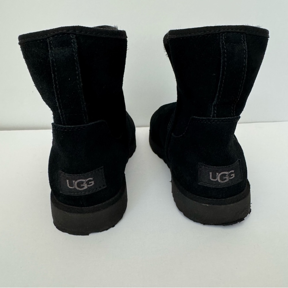 UGG Cory Black Sheepskin Winter Boots 5 1/2” Shaft Height Size 7 - Picture 9 of 16